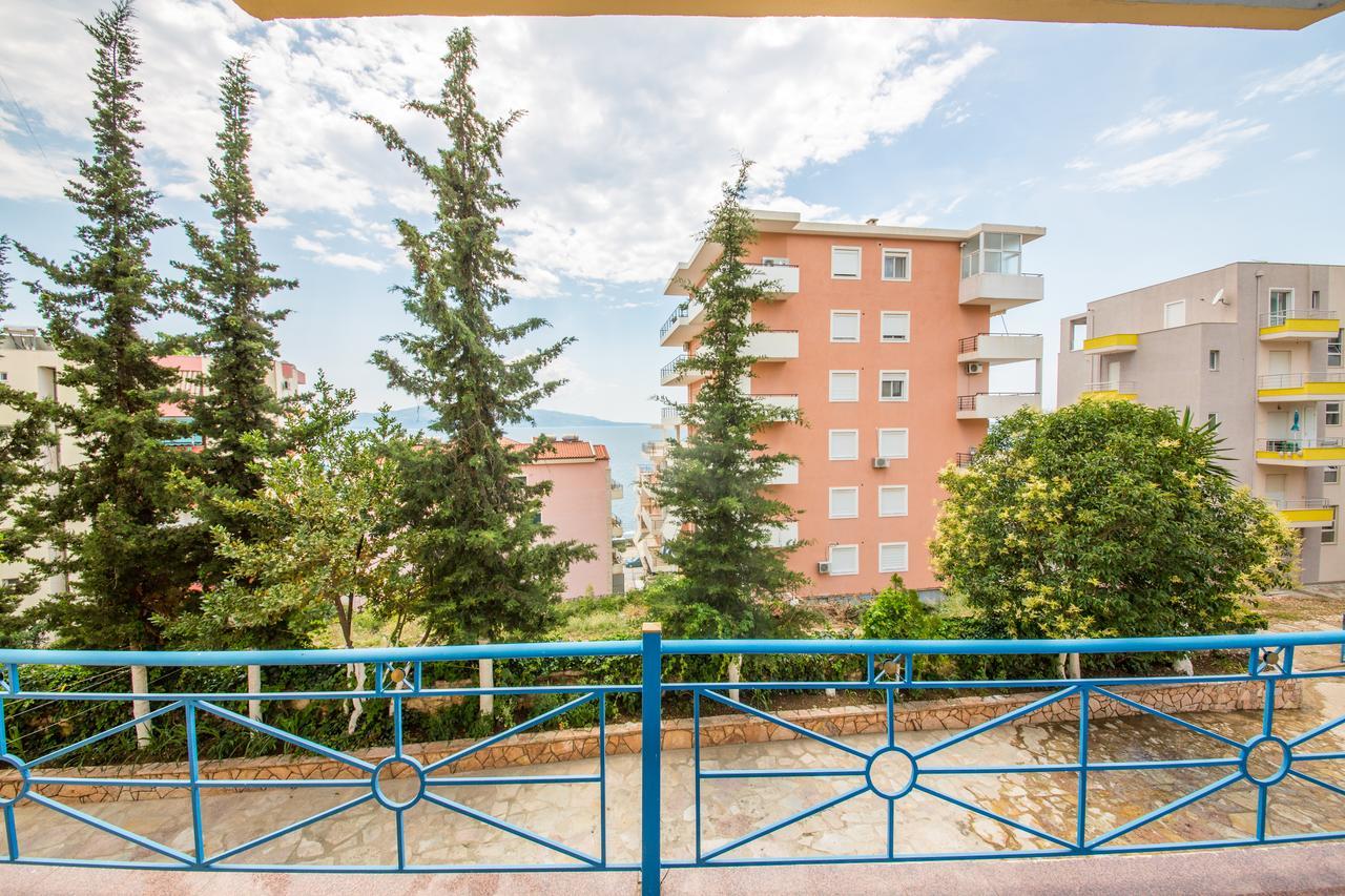Blue Heaven Hotel Sarandë Exteriör bild